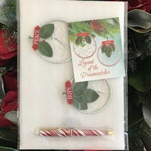 Legend of the Dreamcatcher Gift Set Christmas Holiday with Pen 2 Dreamcatchers